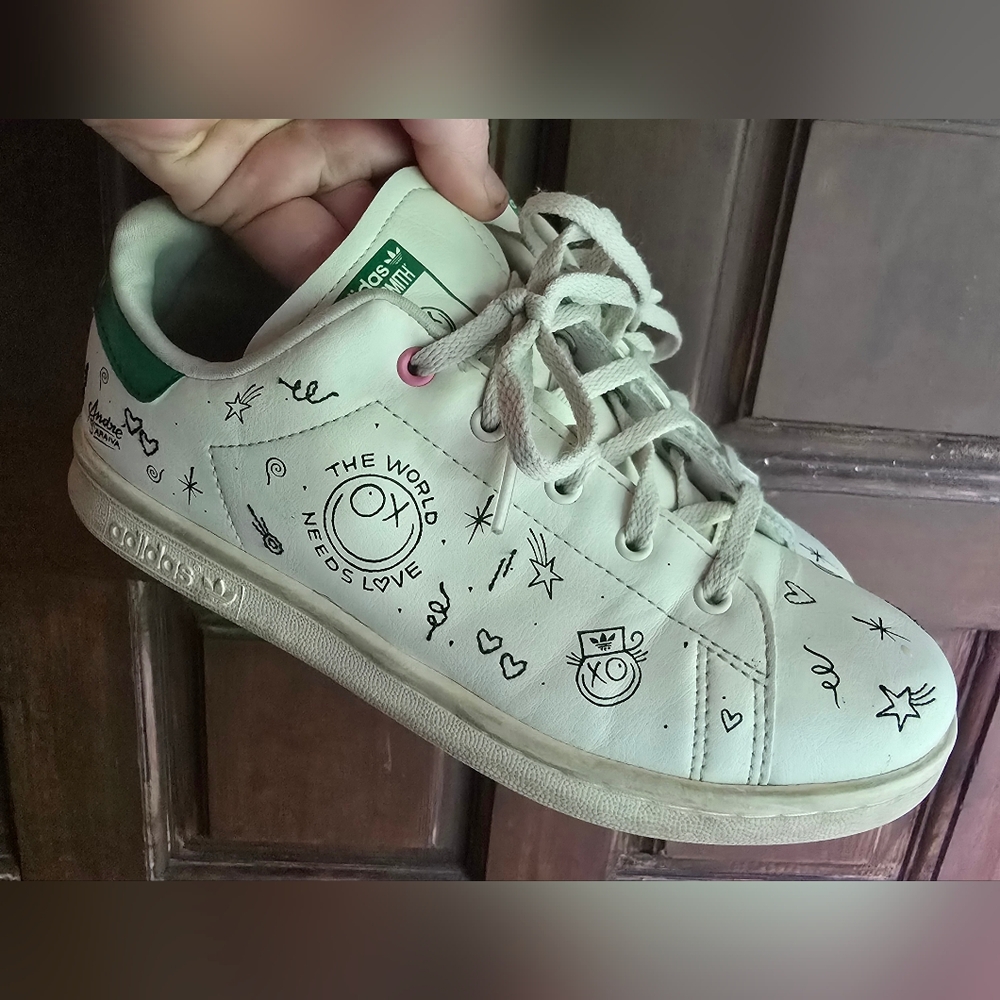 Adidas Originals Unisex-Child Stan Smith Sneaker Size 3